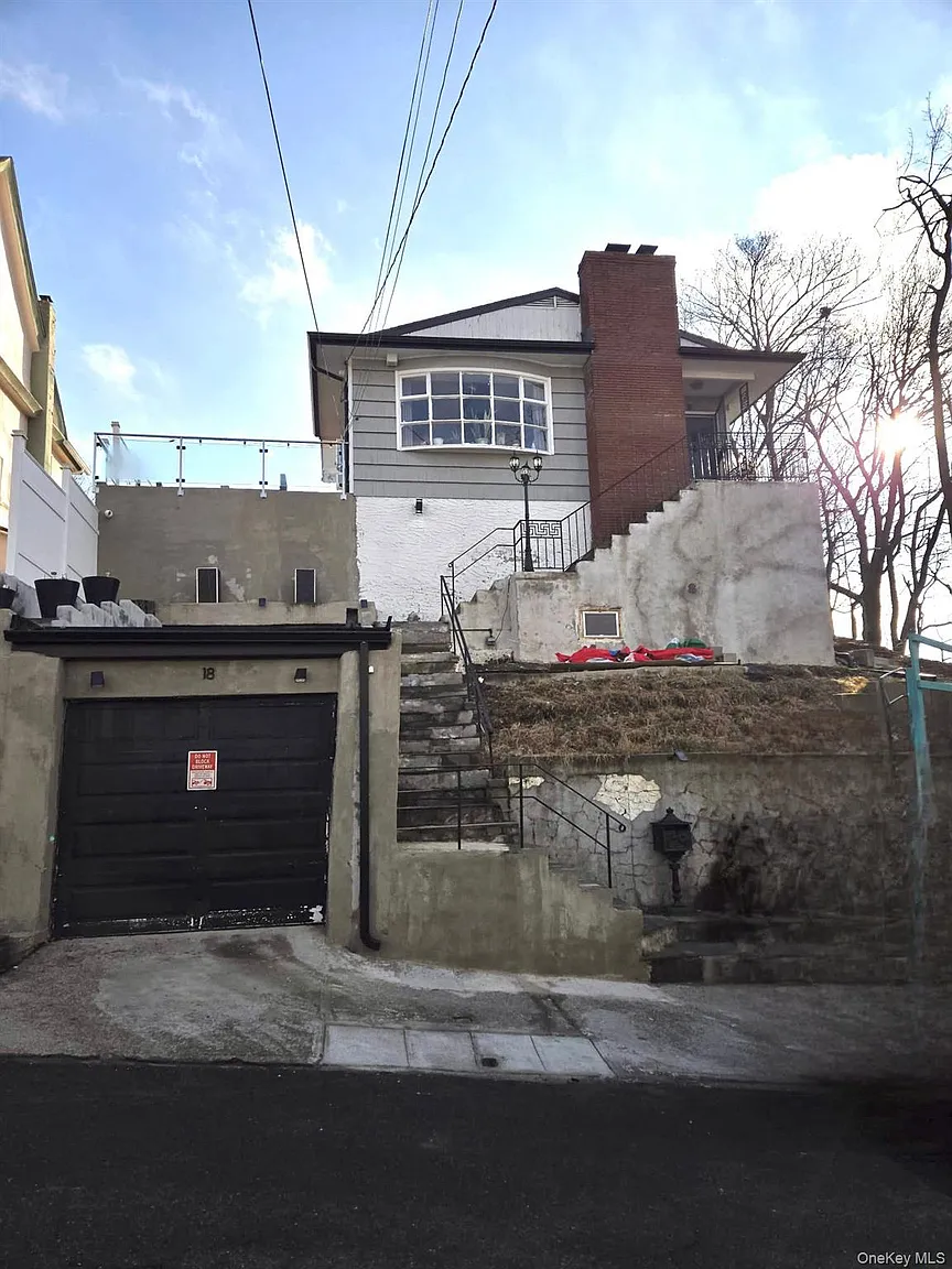 18 Arden Place photo 1
