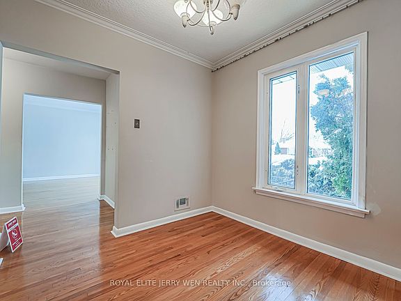 3rd image of 12 N Heights Rd