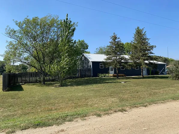 711 N Ree St, Blunt, SD 57522
