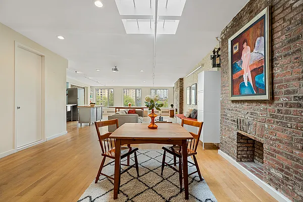 Sold by Corcoran | media 6