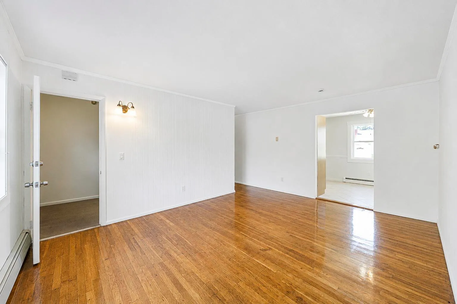 2 bed, 800 sqft, $2,500 — Photo 4