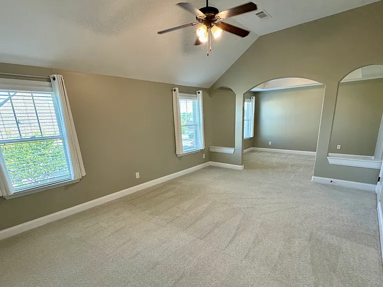 5464 Everlook Cir — Photo 11