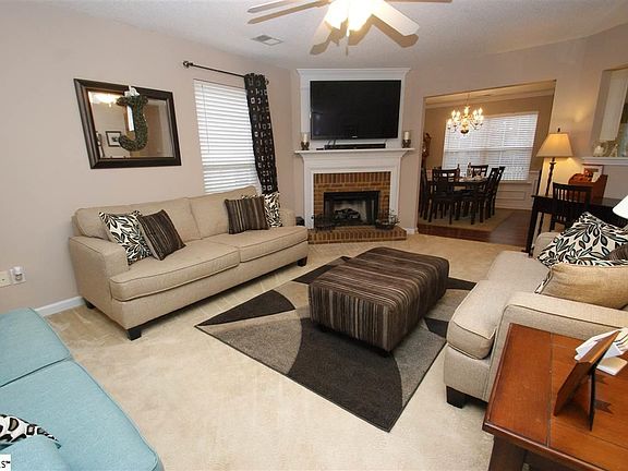 2nd image of 200 Bonnie Woods Dr