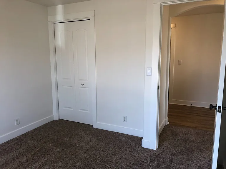 6081 Landmark Ln — Photo 15