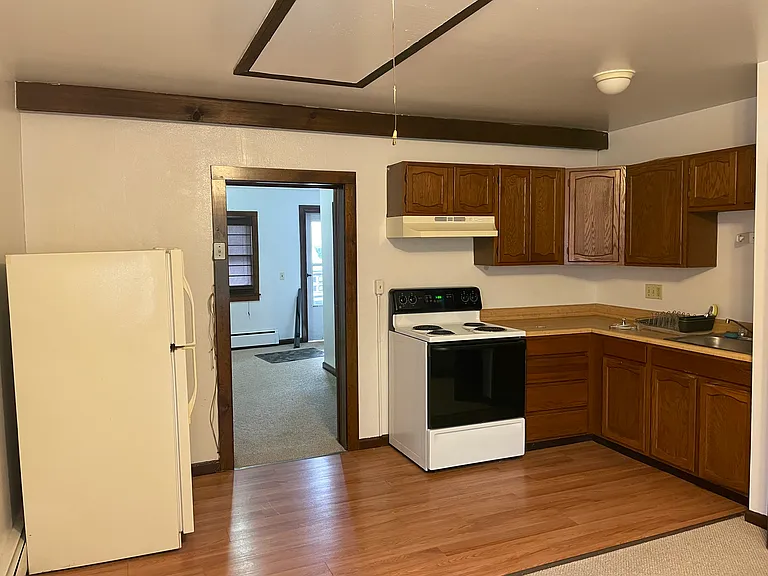 1 Brunetto Grv — Photo 1