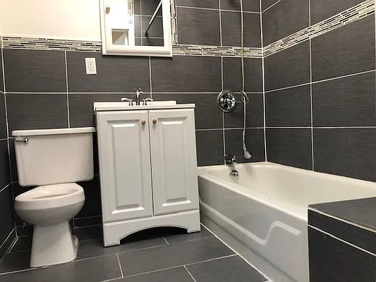 Rented by EXR | media 15