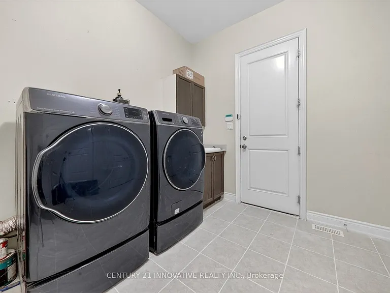 1815 Fairport Rd #1 — Photo 15