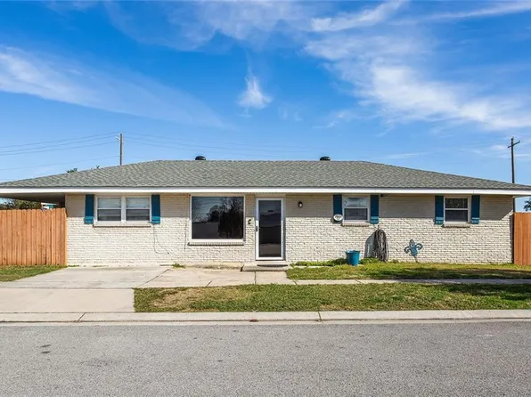 7501 Mars Dr, Violet, LA 70092
