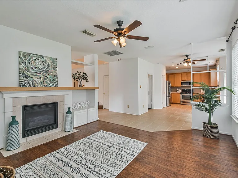 2 Willow Point Pl — Photo 9