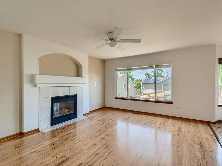 9528 High Cliffe St — Photo 6