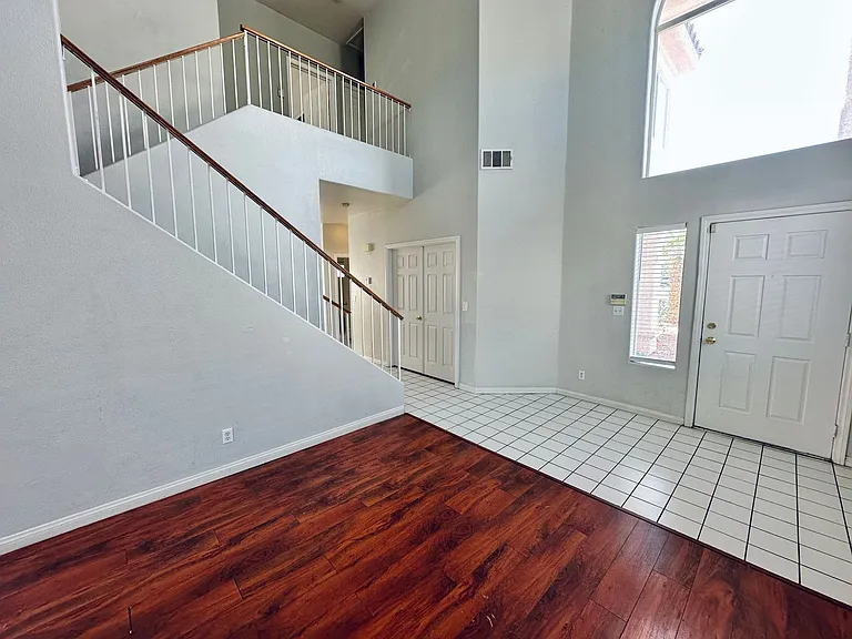 7216 Winding Creek Dr — Photo 8