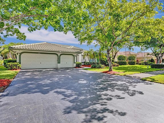 5th image of 4863 Kensington Circle