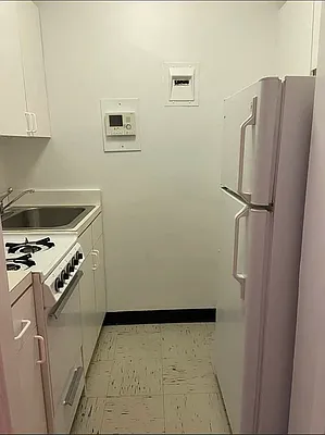 Rented by Walter & Samuels Inc | media 5