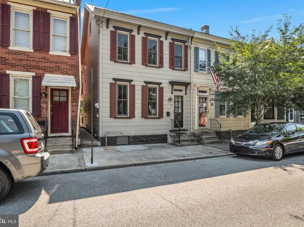 41 S East St, Carlisle, PA 17013