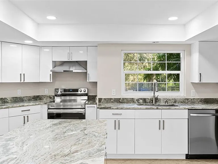 12311 Kelso Rd — Photo 16
