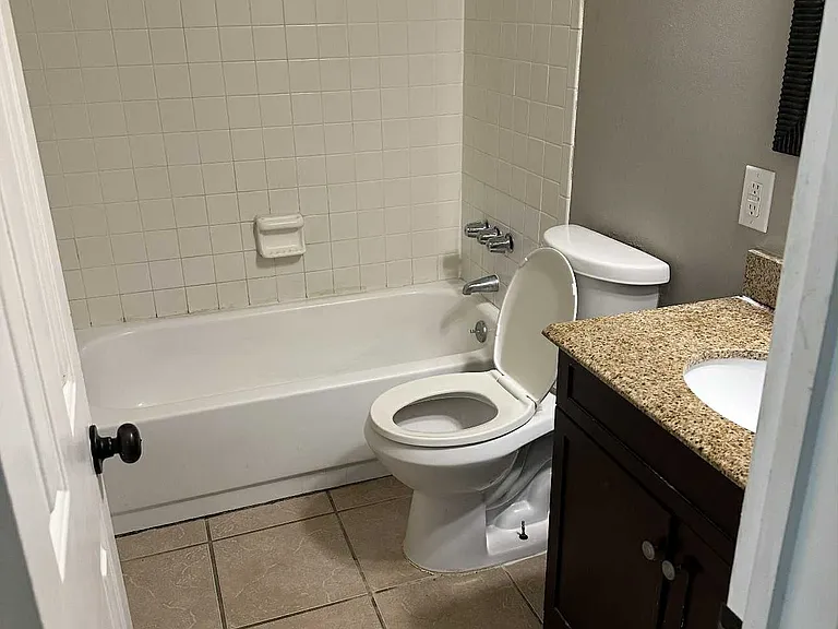 3305 Chase Ln NE #3305 — Photo 8