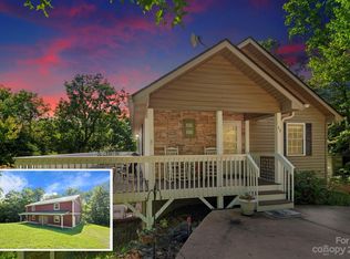 40 Autumn View Dr, Hendersonville, NC 28792