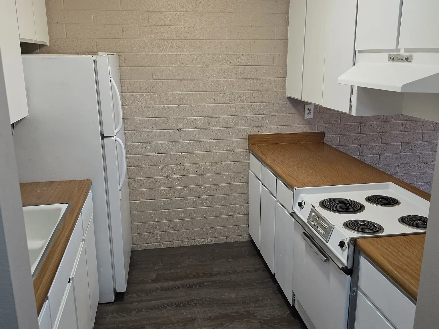 2 bed, 1200 sqft, $950 — Photo 2
