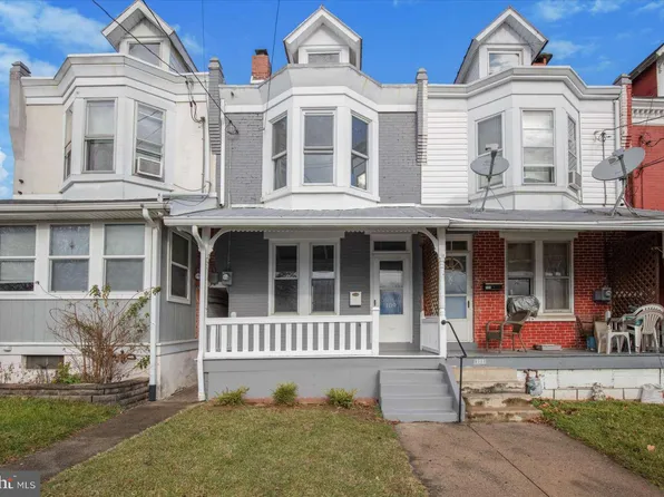 109 E High St, Topton, PA 19562