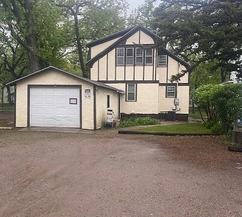 2nd image of 506 7th Ave S
