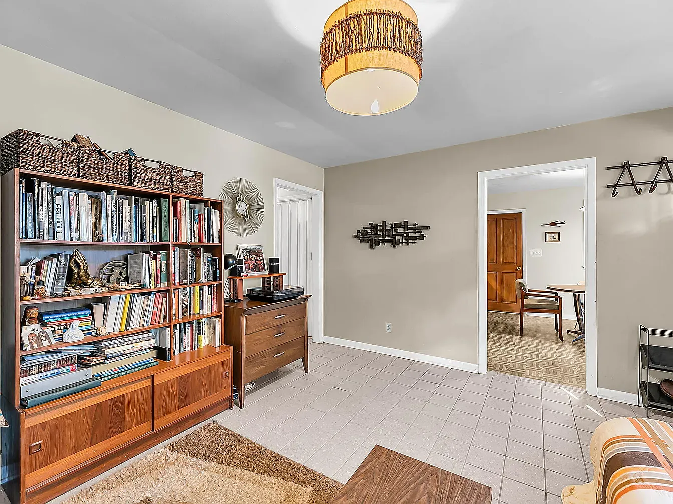 1514 Balsam St — Photo 2