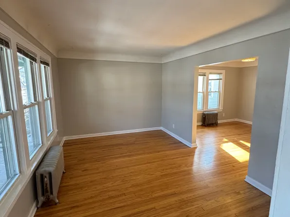 2842 Parker St, Dearborn, MI 48124