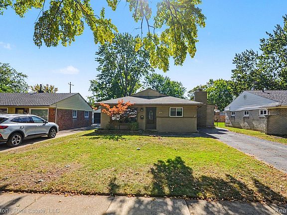 4th image of 255 W Farnum Ave
