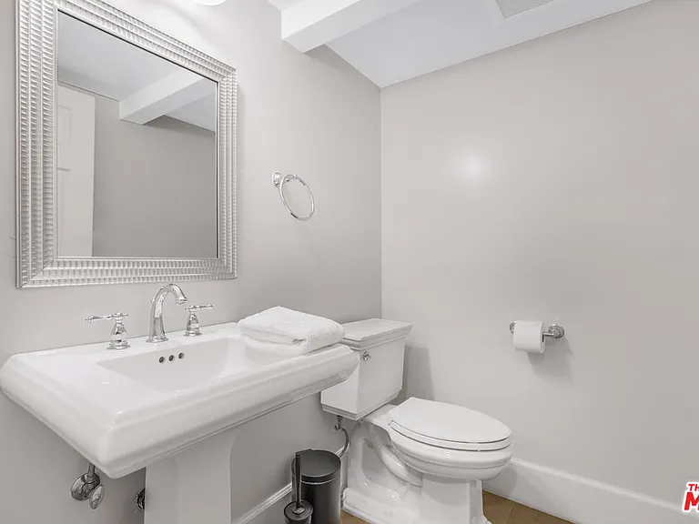 14619 Valley Vista Blvd — Photo 49