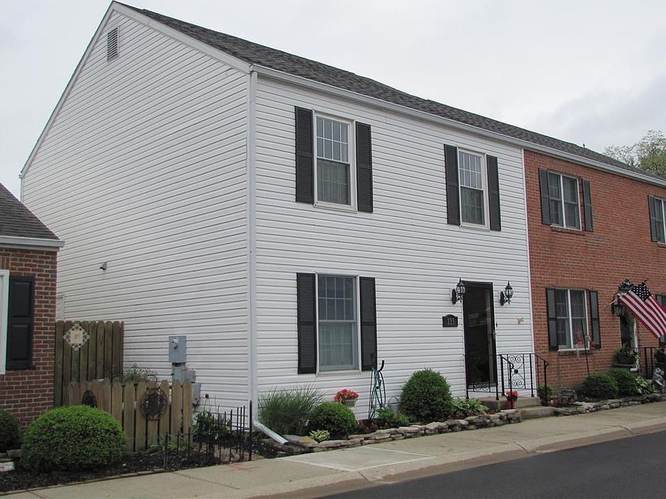 1st image of 133 Pearce Pl #133