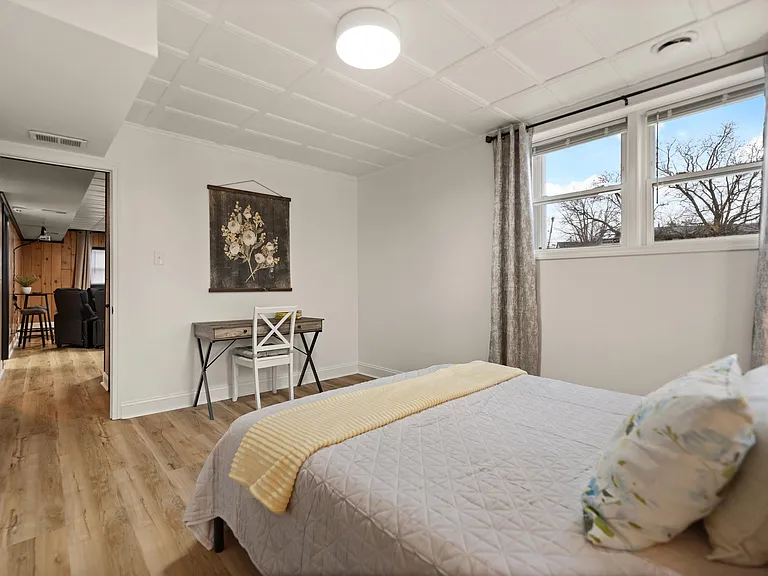 1706 Cameron Ct — Photo 33