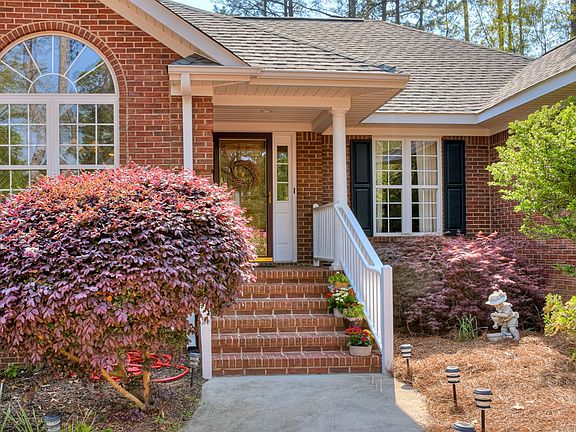 2nd image of 8008 Wexford Ct