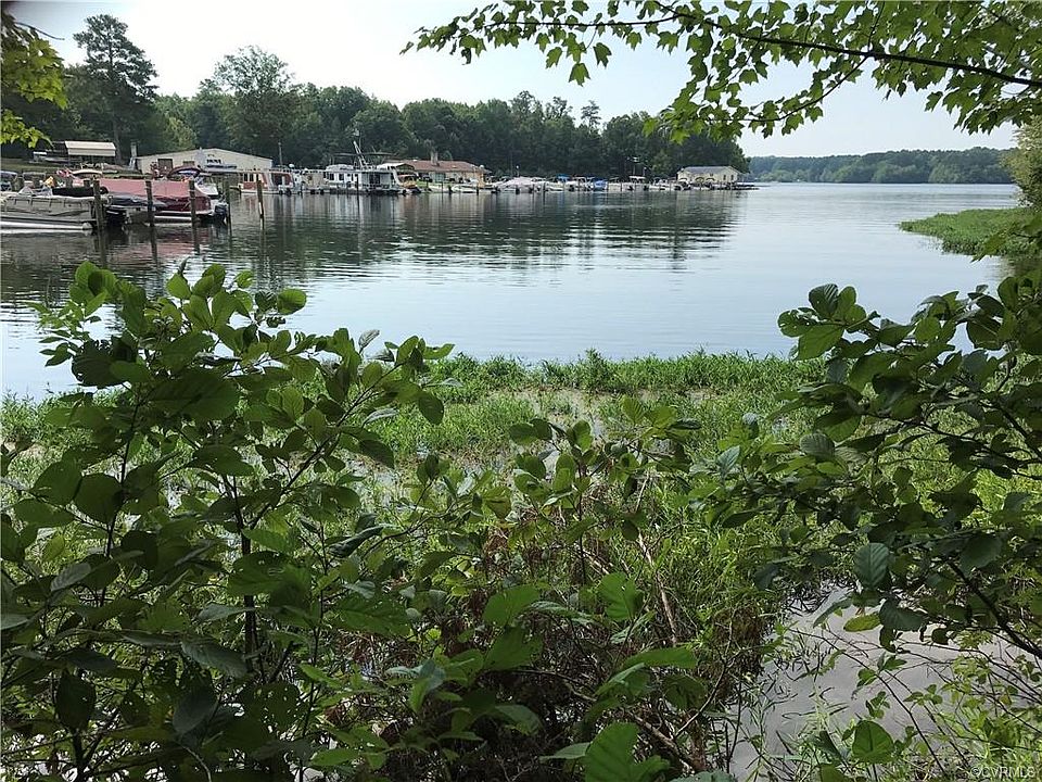 2nd image of 20001 Chesdin Harbor Dr