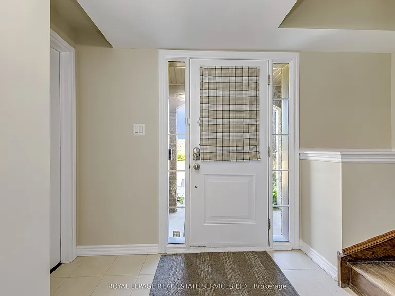 2435 Greenwich Dr #35 — Photo 4