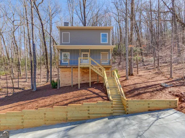 889 King Mountain Dr, Clayton, GA 30525