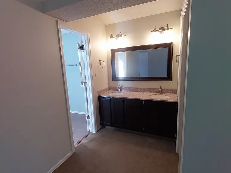 9786 Buckingham Ct — Photo 19