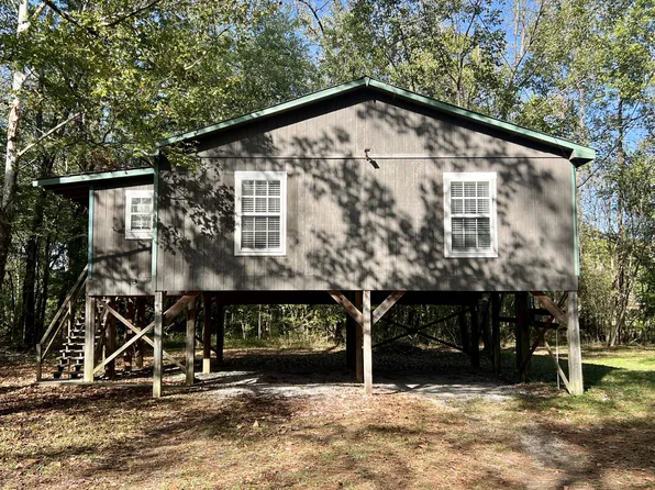 1518 Matlock Dr, Chapmansboro, TN 37035