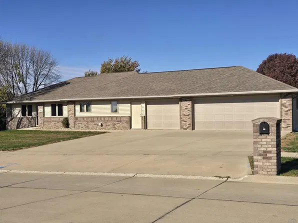 867 Hillcrest Dr SE, Le Mars, IA 51031