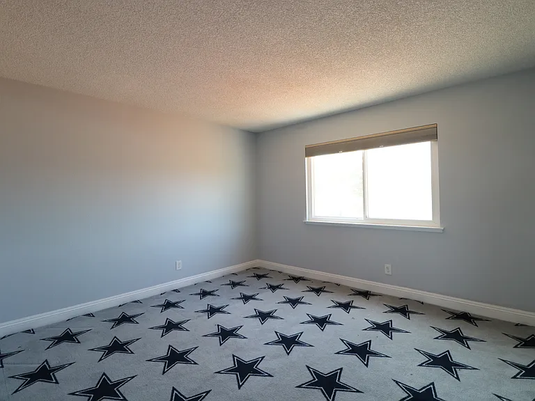 565 Clubhouse Dr — Photo 20