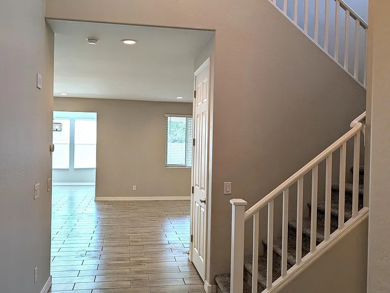 1719 S Spartan St — Photo 2