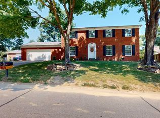 7722 Ridgemont Dr, Newburgh, IN 47630