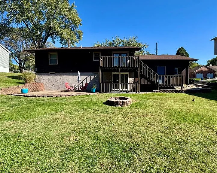 2315 Williams St — Photo 47