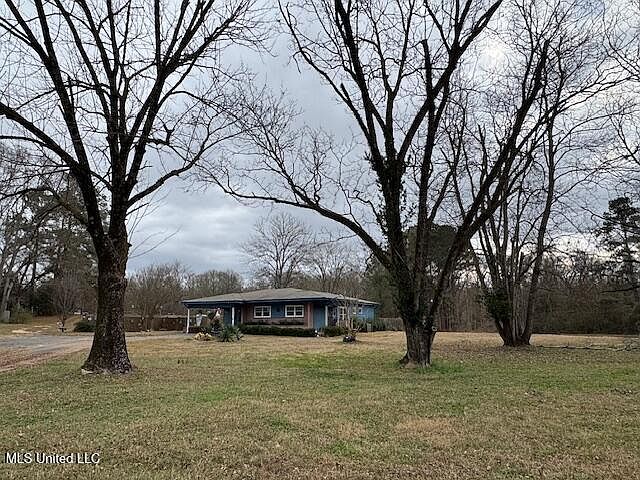 1st image of 401 Carpenter St