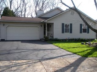 1368 Crisfield Dr, Columbus, OH 43204