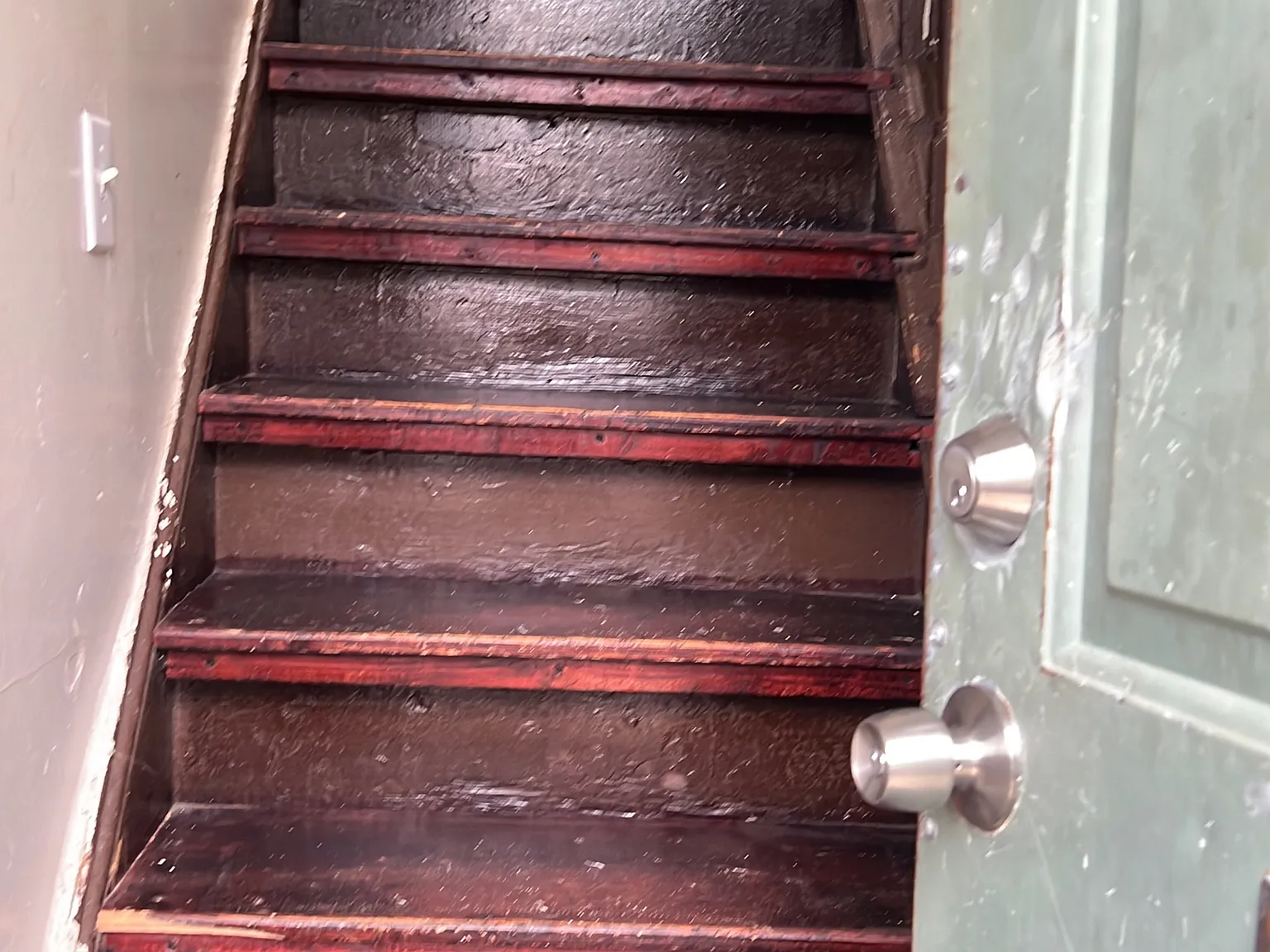 2 bed, 700 sqft, $1,100 — Photo 2