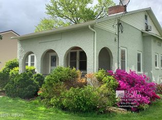 122 W Highland St, Jersey Shore, PA 17740