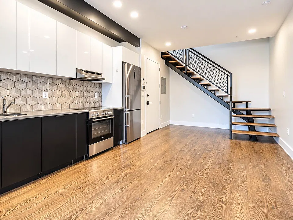 2734 Snyder Ave #4C