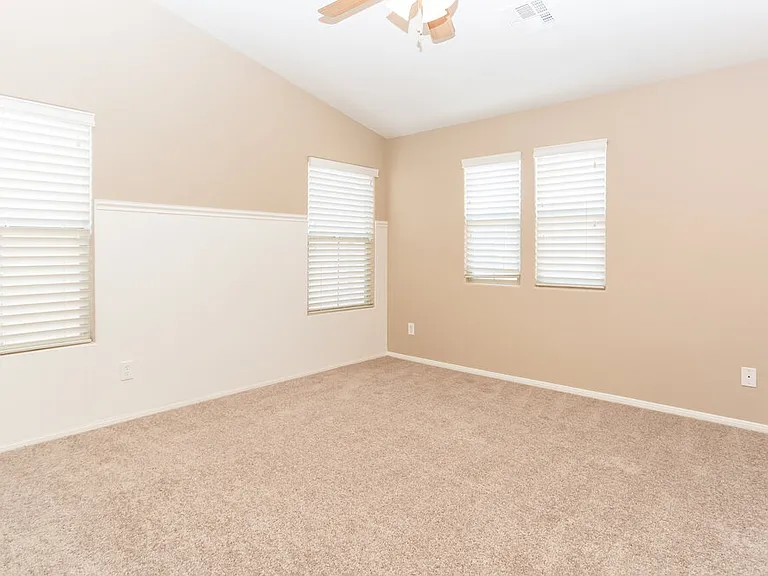 10731 Iona Island Ave — Photo 9