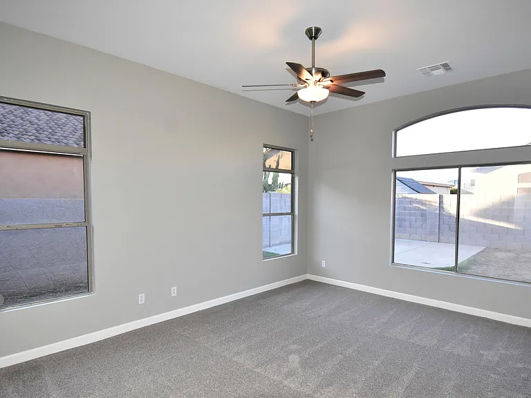 9430 W Elm St — Photo 19