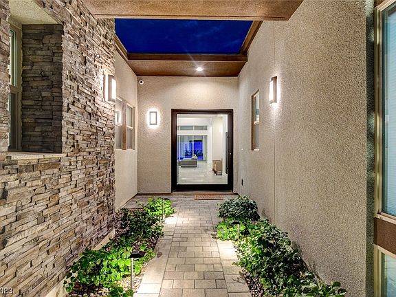 5th image of 2227 Summit Mesa Ln