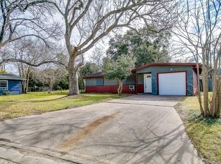 201 W Saunders St, League City, TX 77573